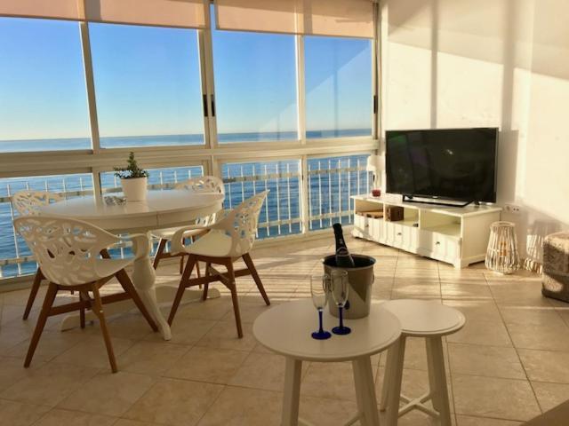 Los Fernandos, 1St Line Beachfront Poniente, 2 Bedroom Apartment Ocean Terrace Benidorm Exterior photo